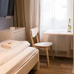 Konukevi Koehn51, Stilvoll & Eigene Teekueche 3*