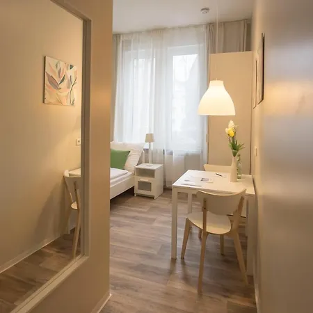 Koehn51, Stilvoll & Eigene Teekueche 3*