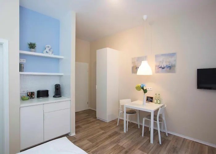 Guesthouse Koehn51, Stilvoll & Eigene Teekueche Nürnberg