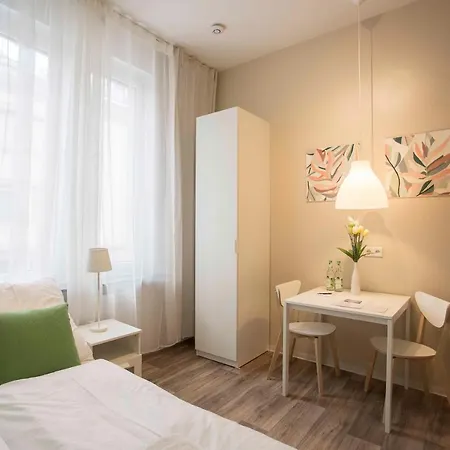 Koehn51, Stilvoll & Eigene Teekueche 3* Norimberk
